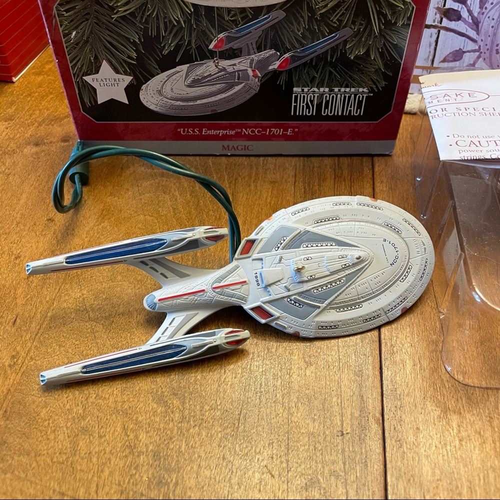 Star Trek ornaments - 2 of them.